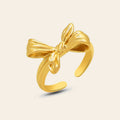 The Gift Ring in gold