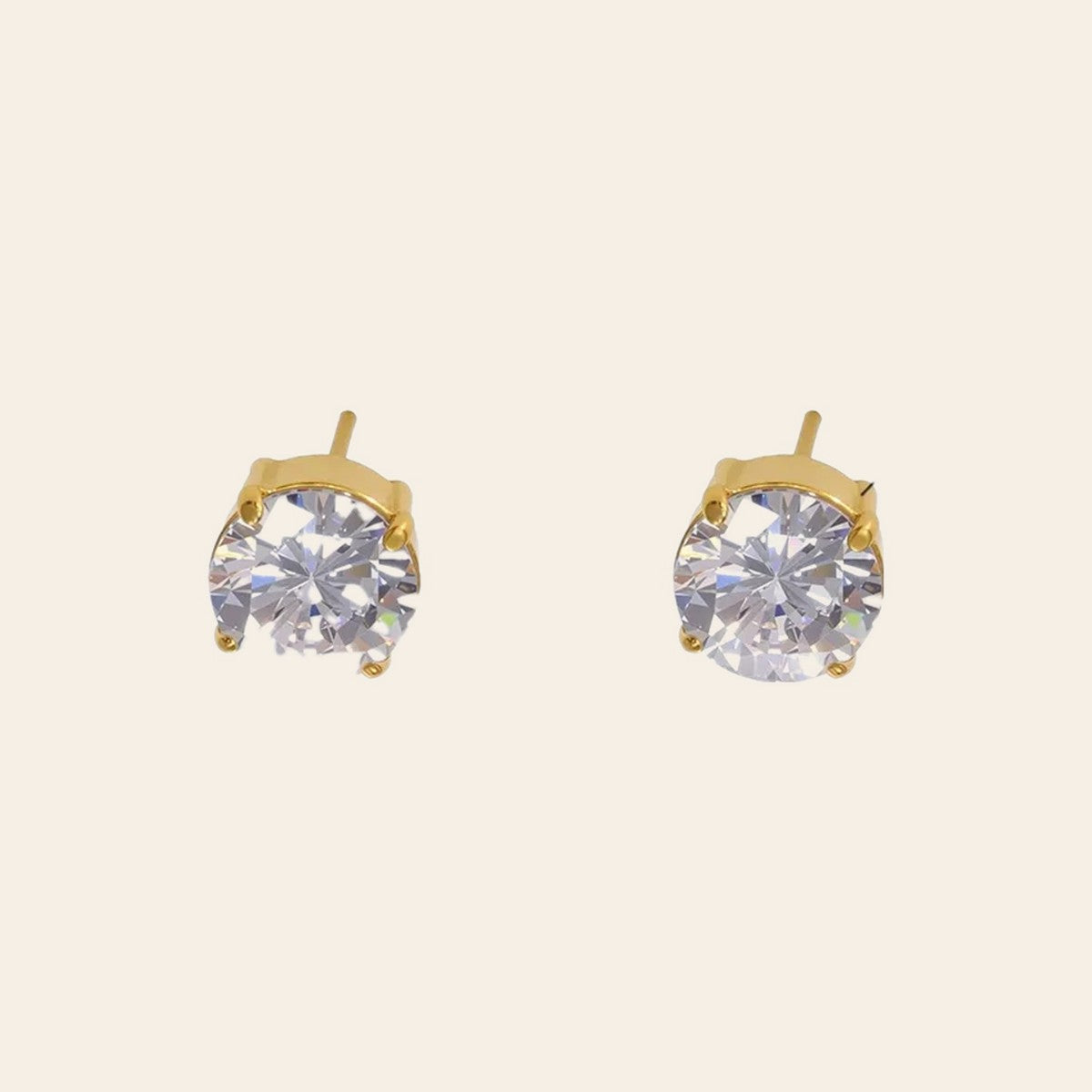 The Solitaire Studs in gold