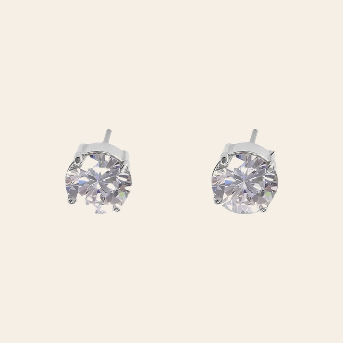 The Solitaire Studs in silver